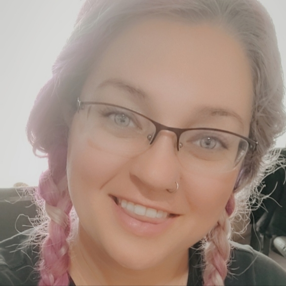 Meet your Posher, Samantha - Picture 1 of 1